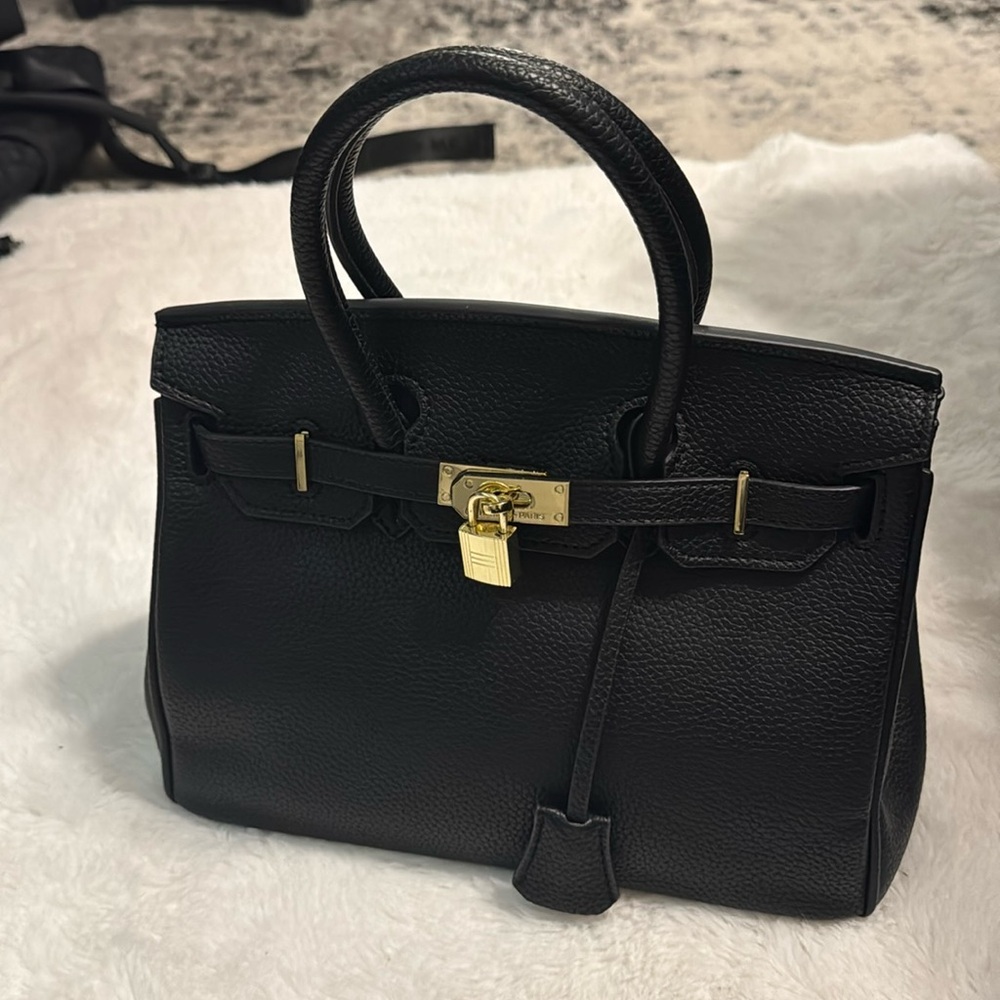Black leather purse